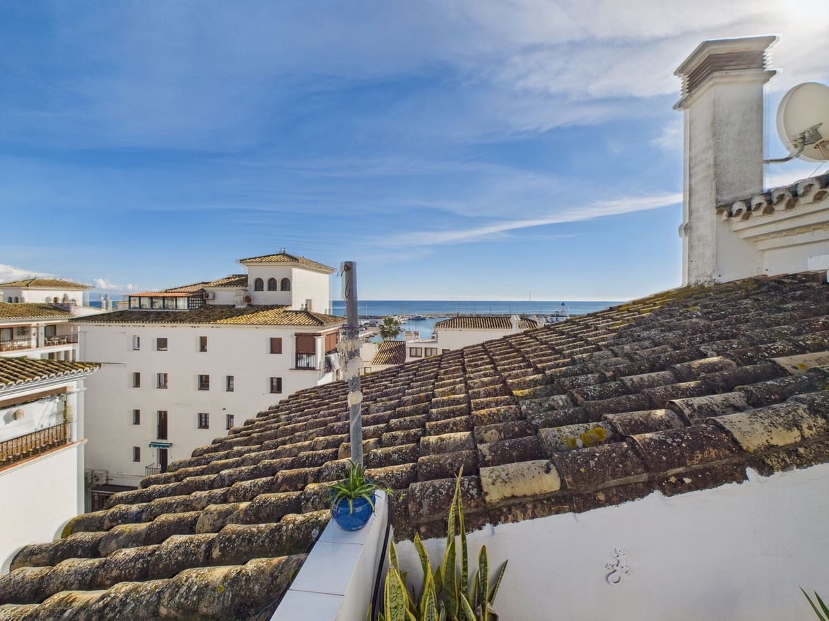 2 makuuhuone Huoneisto myytävänä paikassa La Duquesa / Puerto de la Duquesa - 330 000 € (Ref: 9406431)