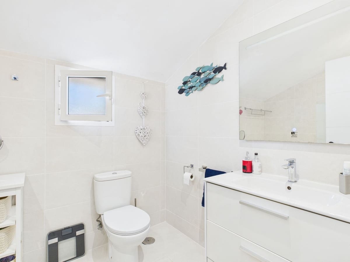 3 sypialnia Willa na sprzedaż w Estepona z basenem - 390 000 € (Ref: 9422198)