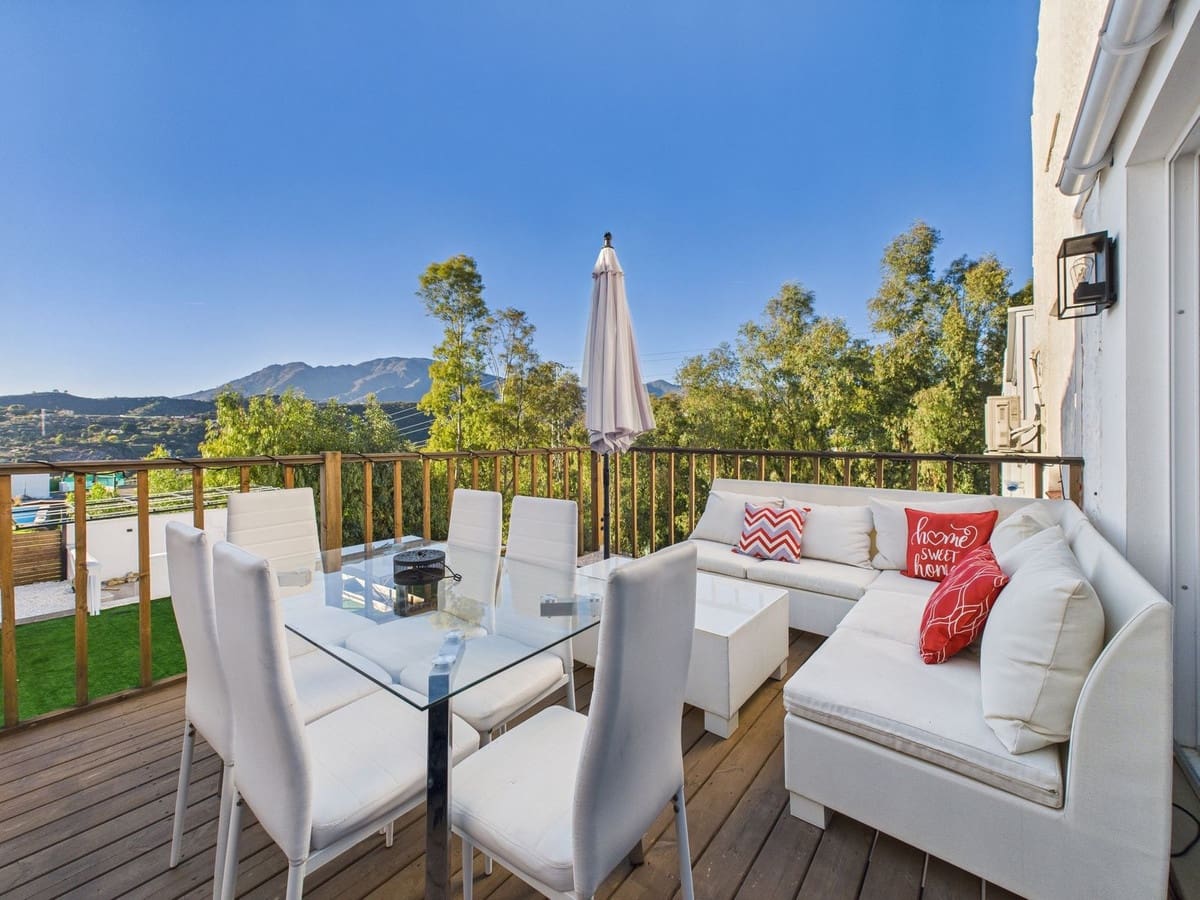 3 sypialnia Willa na sprzedaż w Estepona z basenem - 390 000 € (Ref: 9422198)