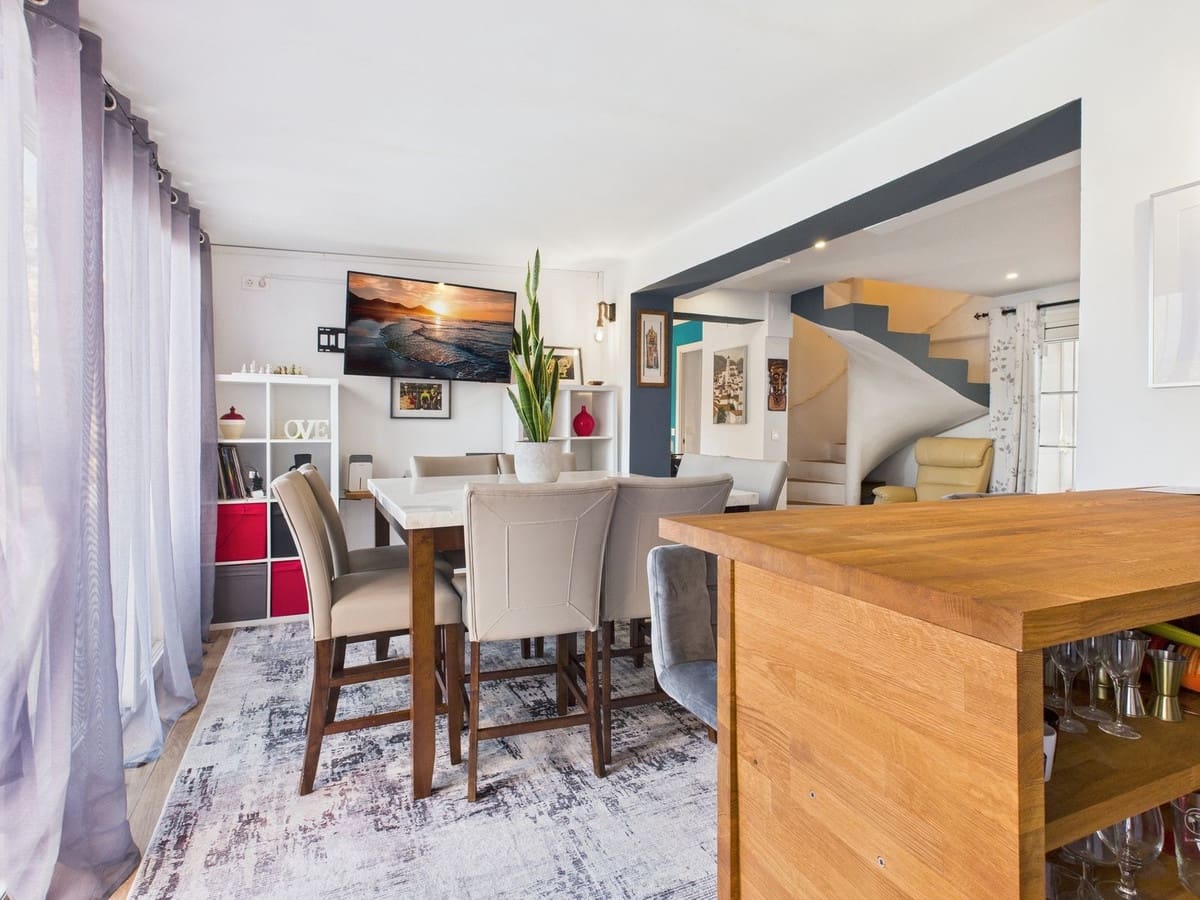 3 sypialnia Willa na sprzedaż w Estepona z basenem - 390 000 € (Ref: 9422198)