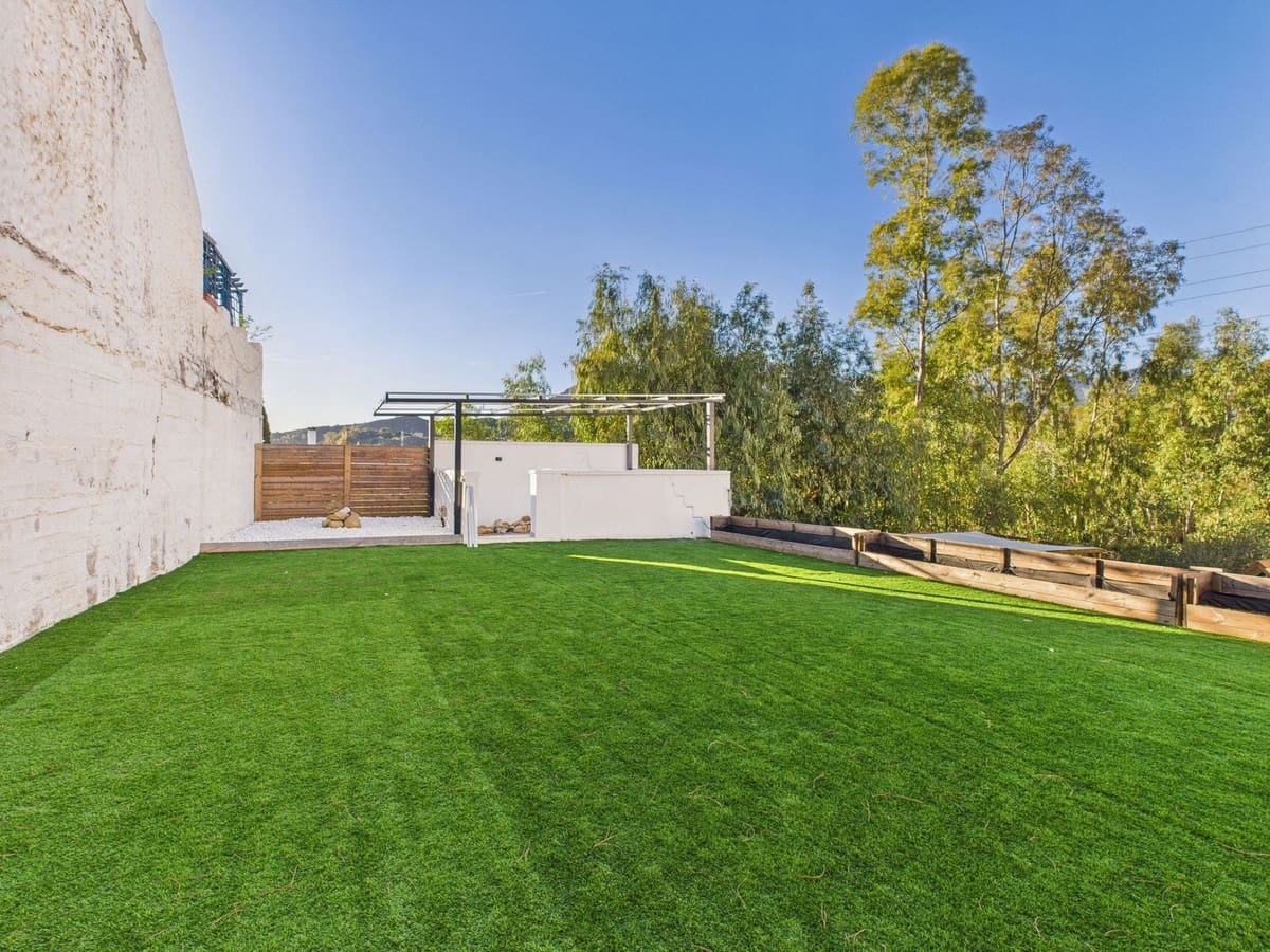 3 sypialnia Willa na sprzedaż w Estepona z basenem - 390 000 € (Ref: 9422198)