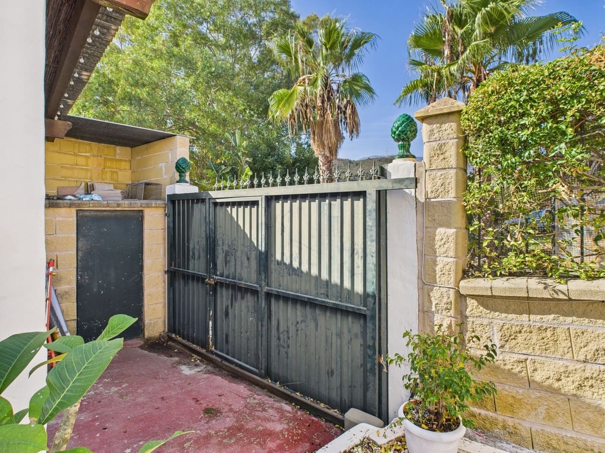 4 quarto Moradia para venda em El Padron com piscina - 795 000 € (Ref: 9422199)