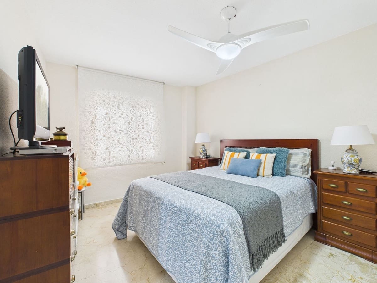 Apartamento de 2 habitaciones en Estepona en venta - 560.000 € (Ref: 9529394)