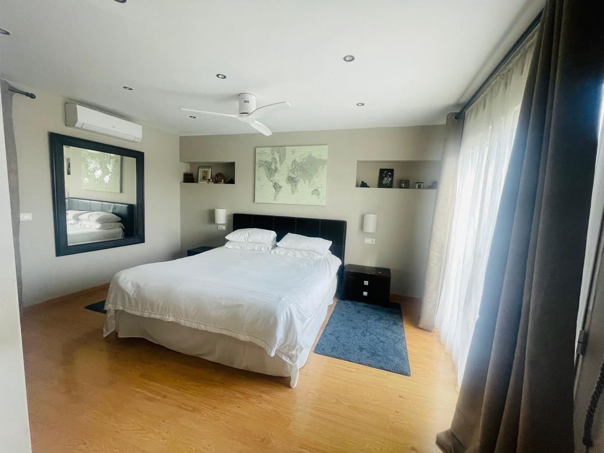 Chalet de 6 habitaciones en Marbella en venta - 1.795.000 € (Ref: 9529397)