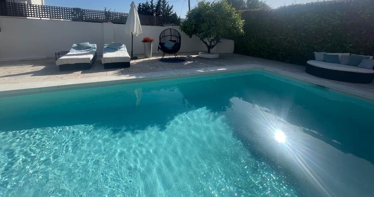 Chalet de 6 habitaciones en Marbella en venta - 1.795.000 € (Ref: 9529397)