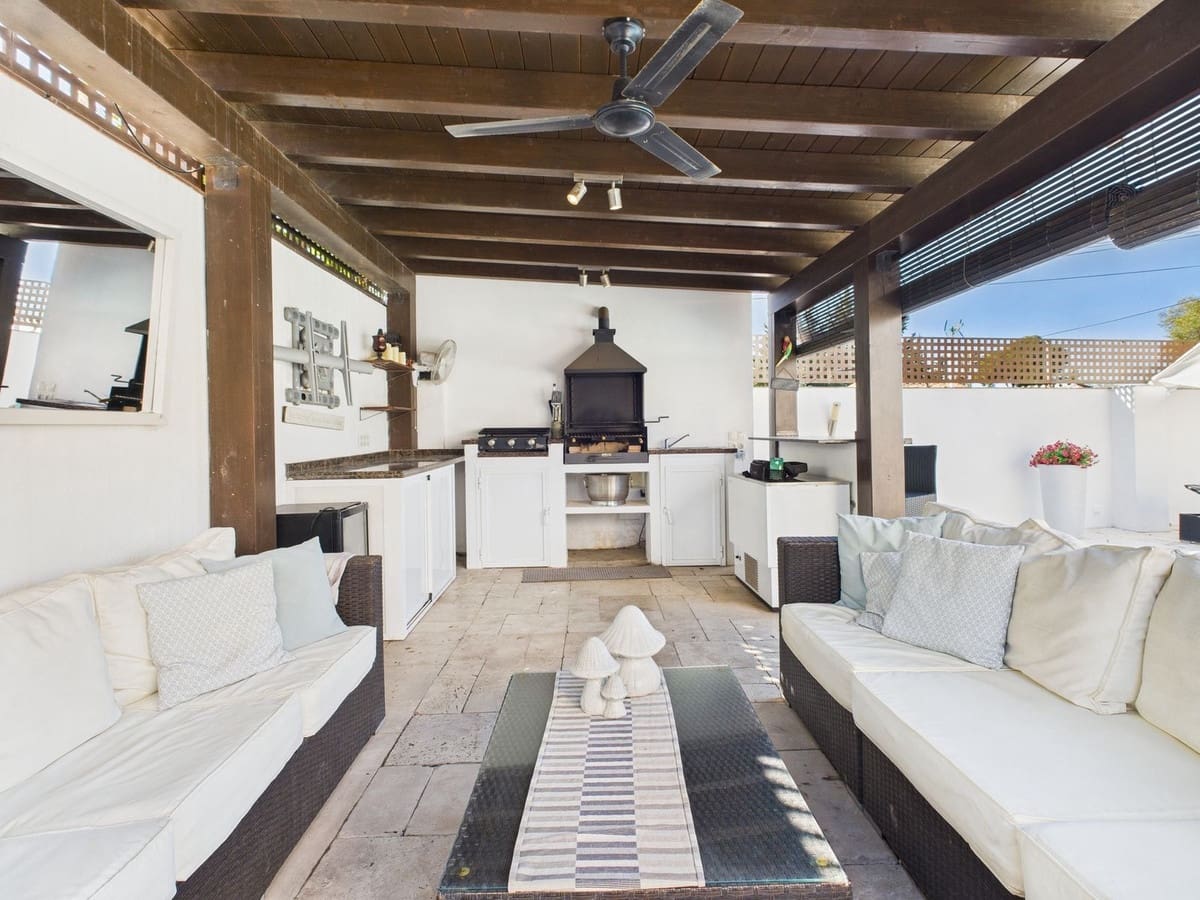 6 chambre Villa/Maison à vendre à Marbella - 1 795 000 € (Ref: 9529397)