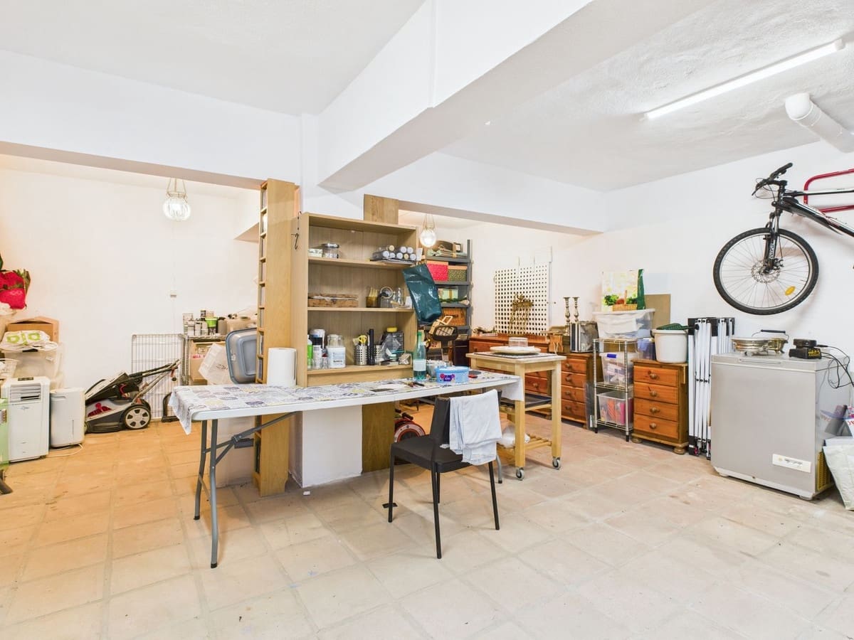 4 soveværelse Villa til salg i Estepona - € 1.195.000 (Ref: 9529398)