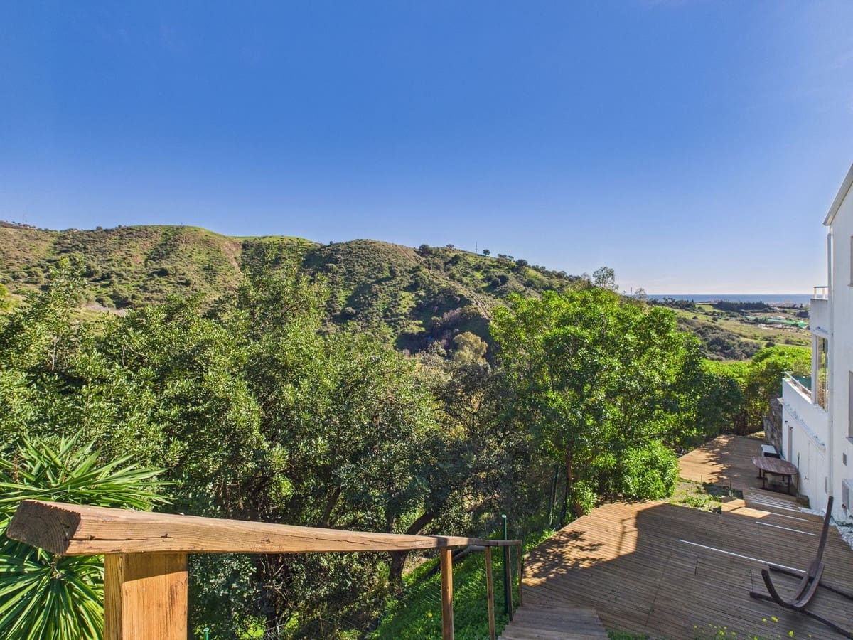 4 soveværelse Villa til salg i Estepona - € 1.195.000 (Ref: 9529398)