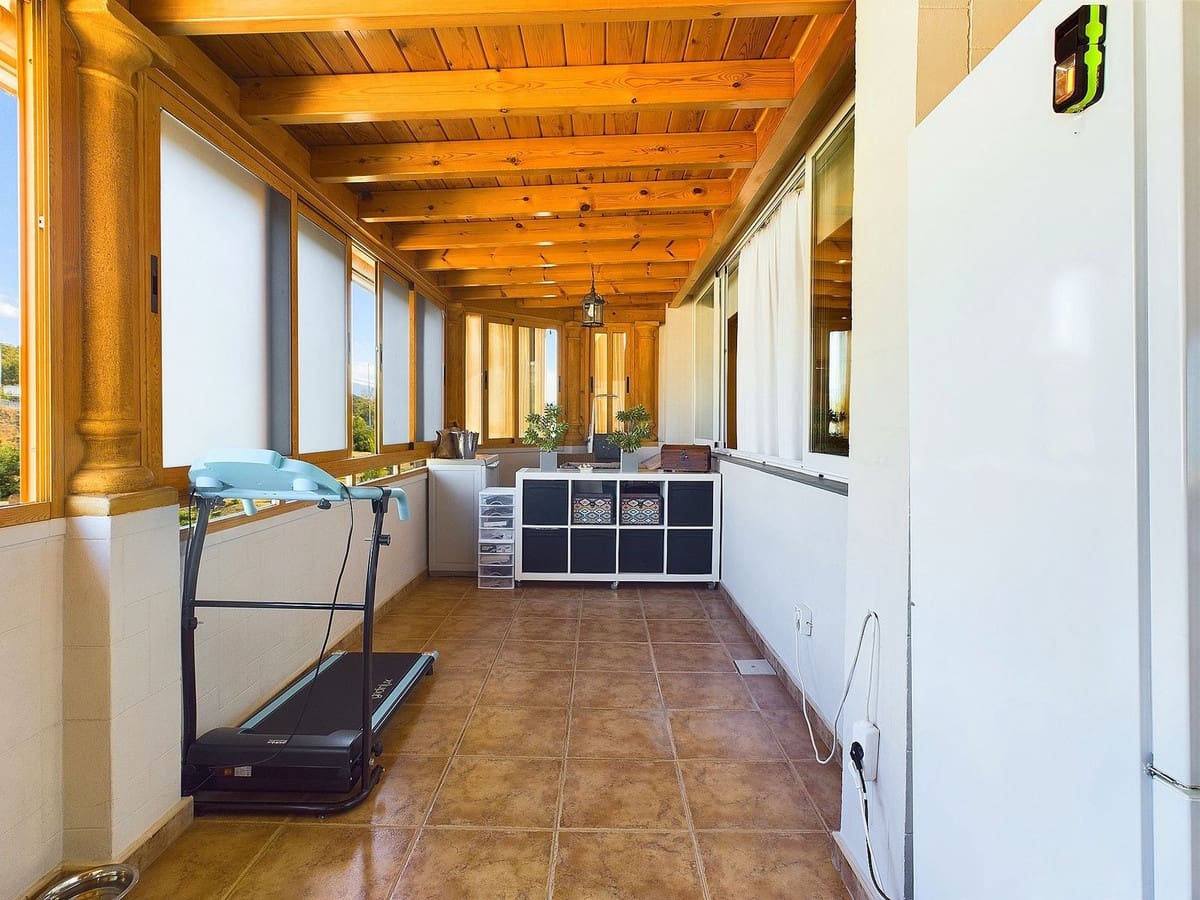 3 quarto Apartamento para venda em Estepona - 700 000 € (Ref: 9550570)