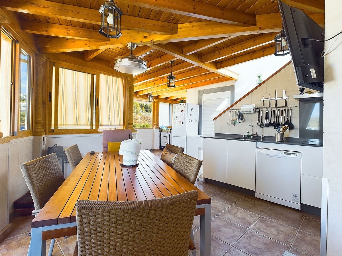 3 quarto Apartamento para venda em Estepona - 700 000 € (Ref: 9550570)