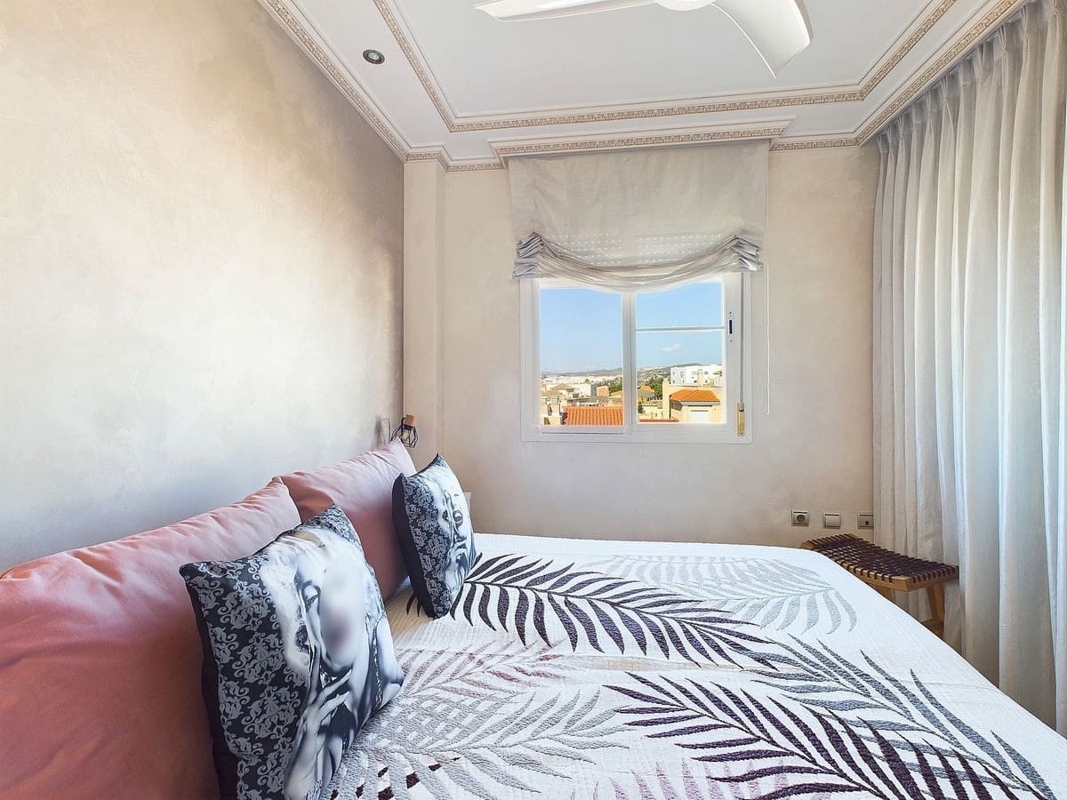 3 quarto Apartamento para venda em Estepona - 700 000 € (Ref: 9550570)