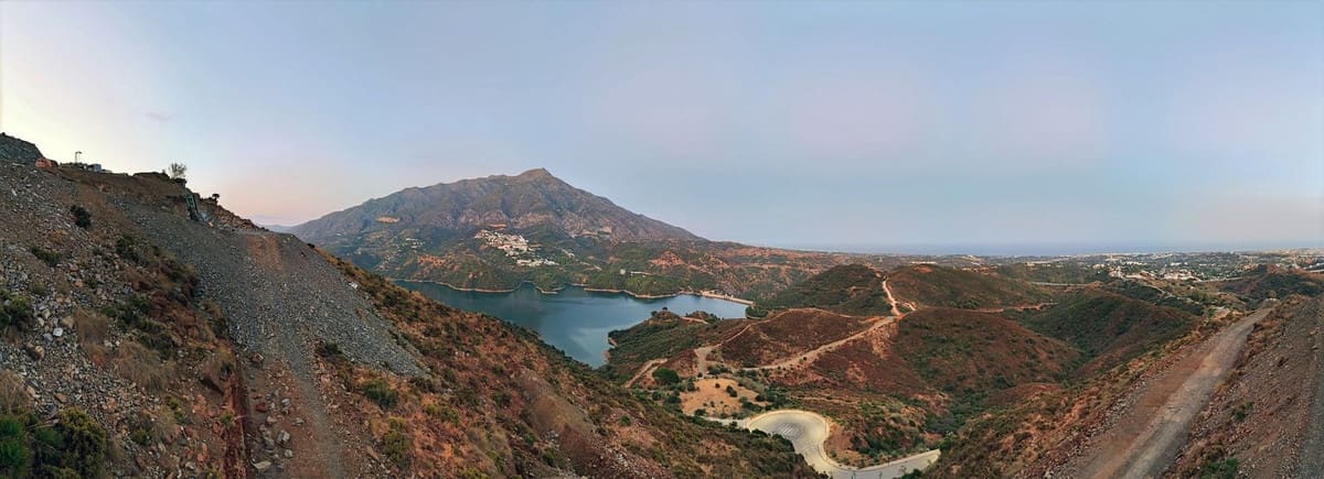 3 quarto Apartamento para venda em Benahavis - 2 100 000 € (Ref: 9550571)