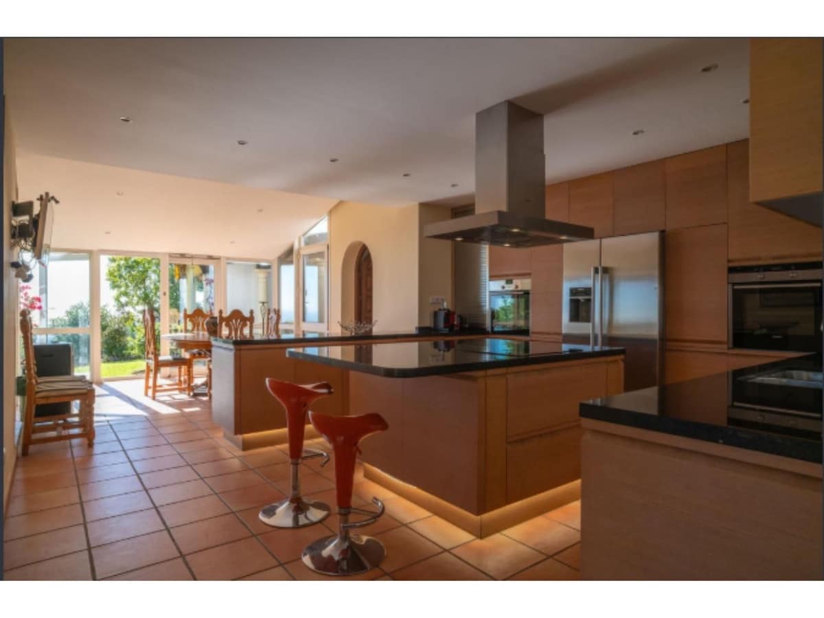 Chalet de 6 habitaciones en Mijas en venta - 1.950.000 € (Ref: 9698065)