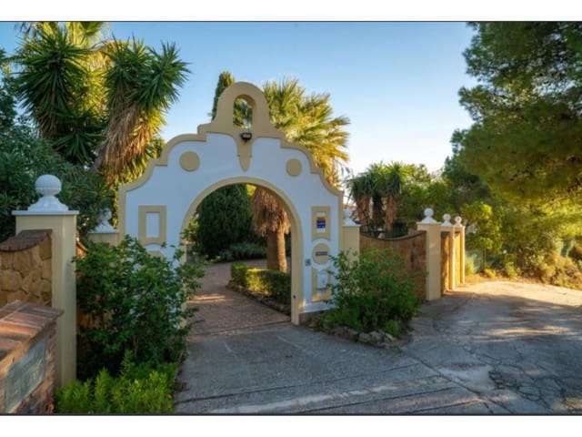 Chalet de 6 habitaciones en Mijas en venta - 1.950.000 € (Ref: 9698065)