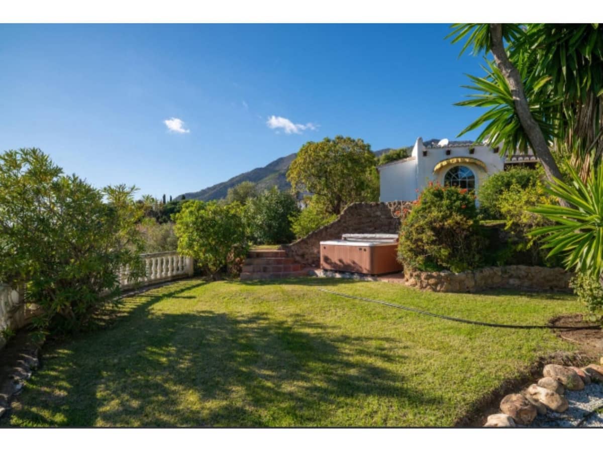 Chalet de 6 habitaciones en Mijas en venta - 1.950.000 € (Ref: 9698065)