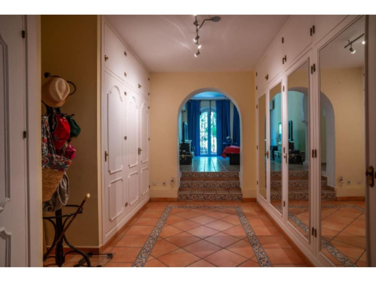 Chalet de 6 habitaciones en Mijas en venta - 1.950.000 € (Ref: 9698065)