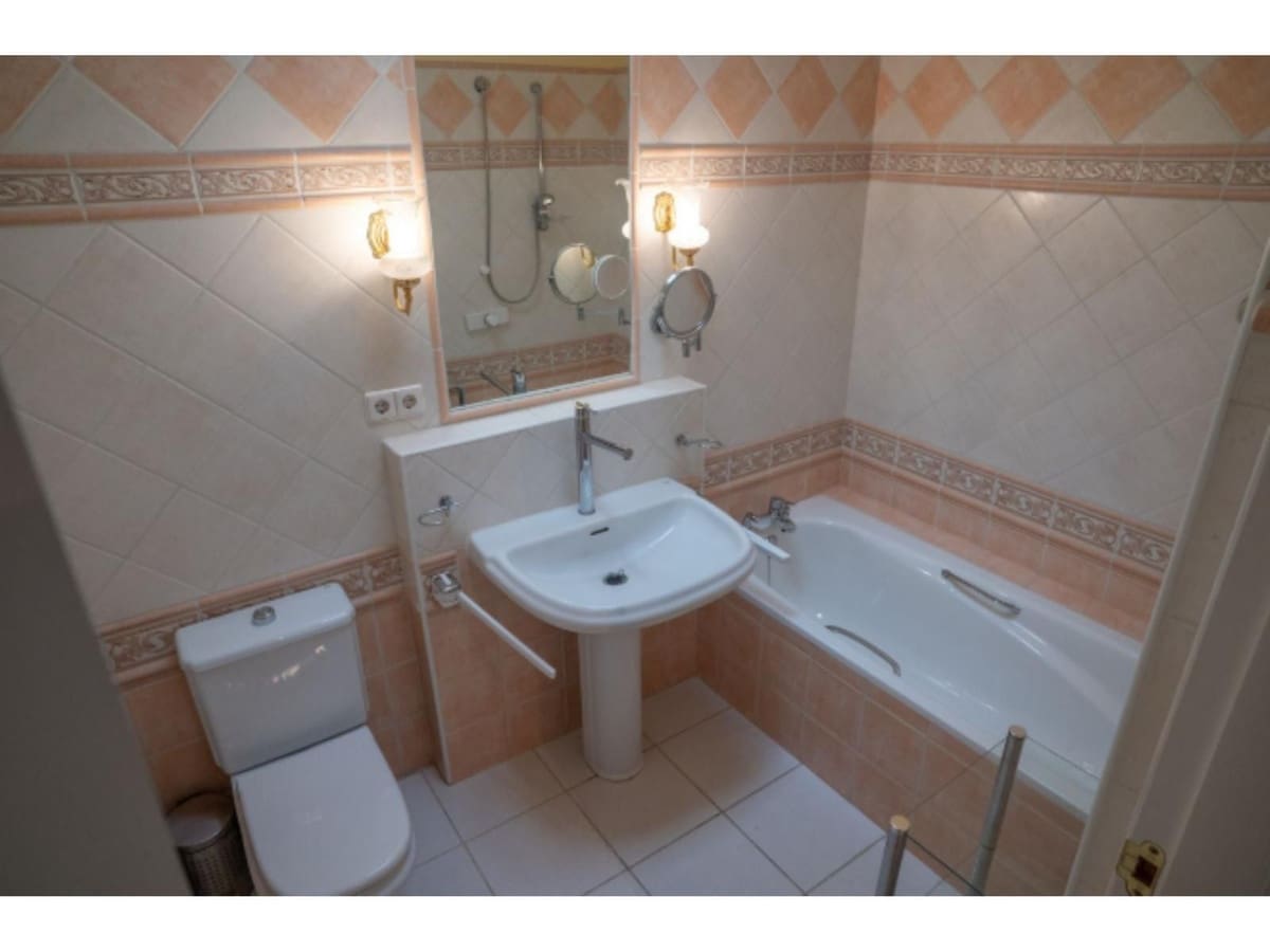 Chalet de 6 habitaciones en Mijas en venta - 1.950.000 € (Ref: 9698065)