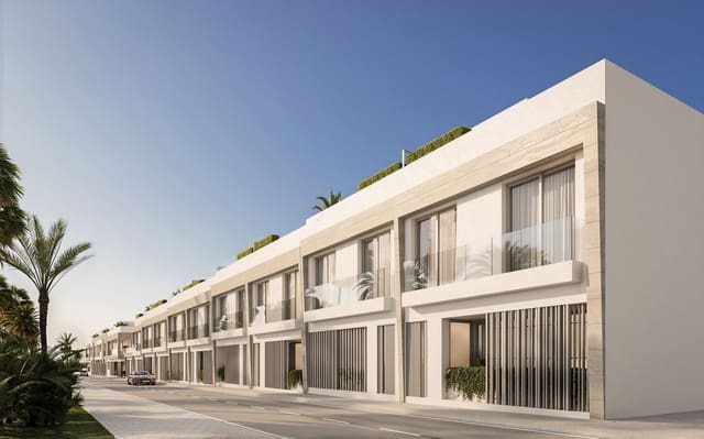 4 soveværelse Byhus til salg i San Pedro de Alcantara, Marbella - € 1.204.970 (Ref: 9721047)