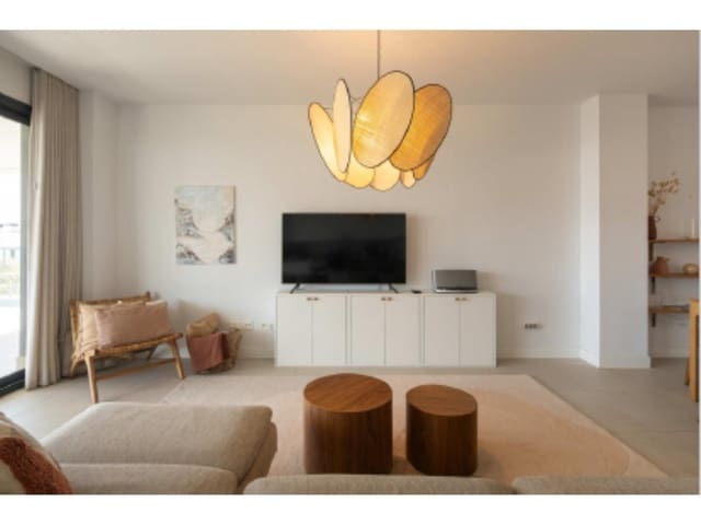 4 sovrum Lägenhet till salu i Estepona - 885 000 € (Ref: 9735141)