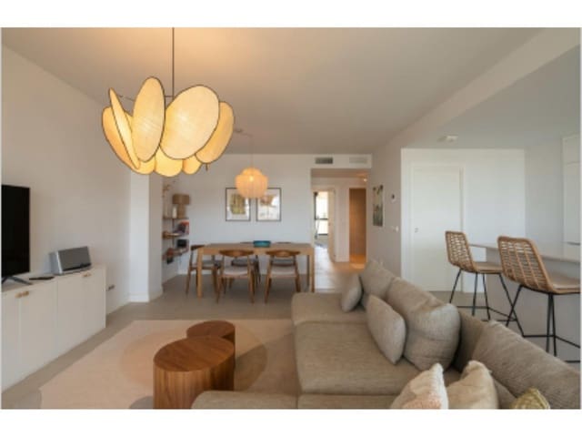 4 sovrum Lägenhet till salu i Estepona - 885 000 € (Ref: 9735141)