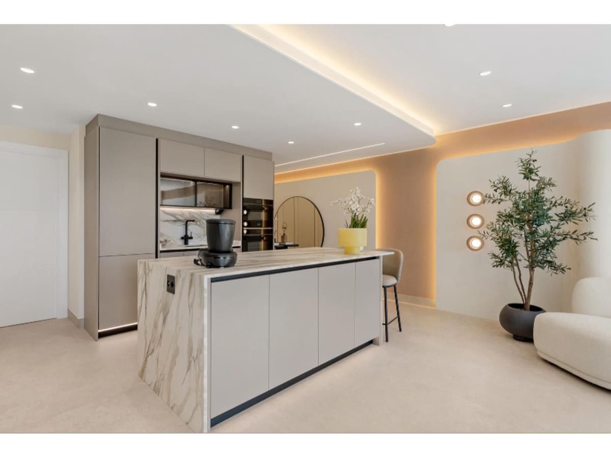 3 camera da letto Appartamento in vendita in New Golden Mile - 1.495.000 € (Rif: 9780079)