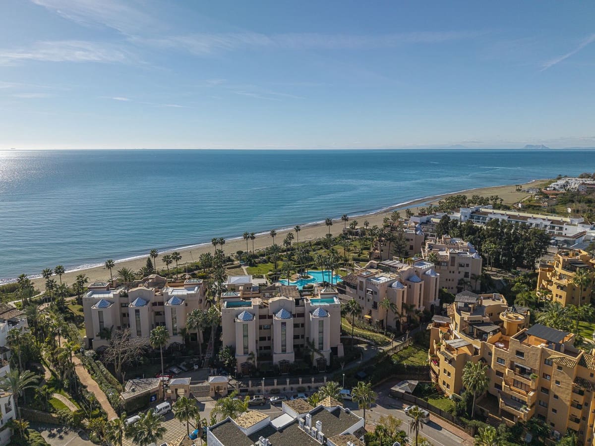 3 bedroom Apartment for sale in New Golden Mile - € 1,495,000 (Ref: 9780079)