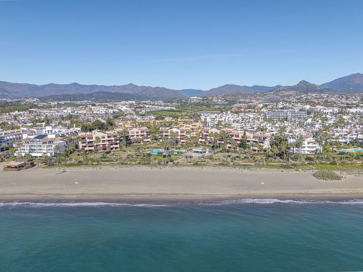 3 bedroom Apartment for sale in New Golden Mile - € 1,495,000 (Ref: 9780079)