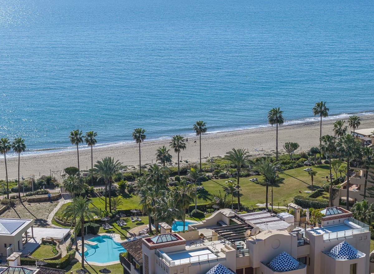 3 bedroom Apartment for sale in New Golden Mile - € 1,495,000 (Ref: 9780079)