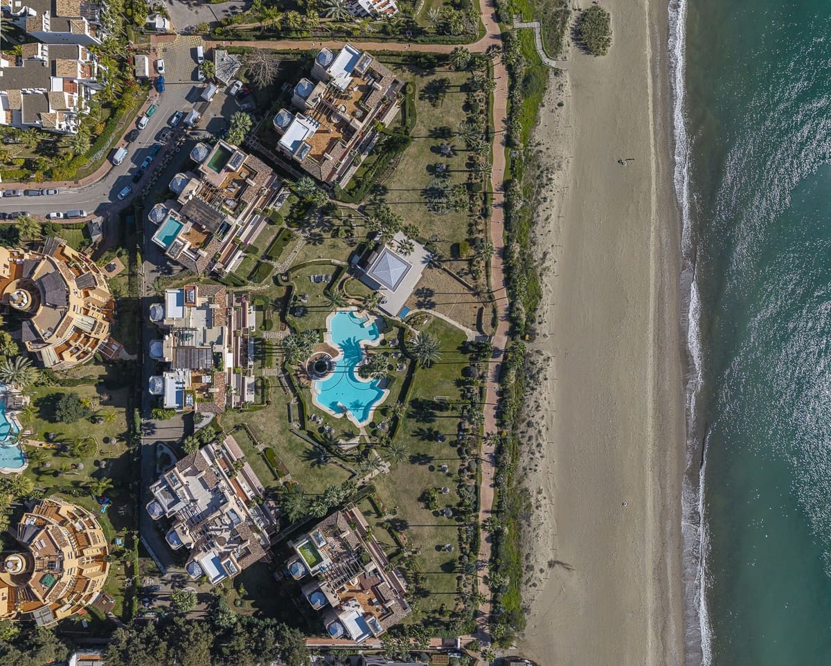 3 bedroom Apartment for sale in New Golden Mile - € 1,495,000 (Ref: 9780079)