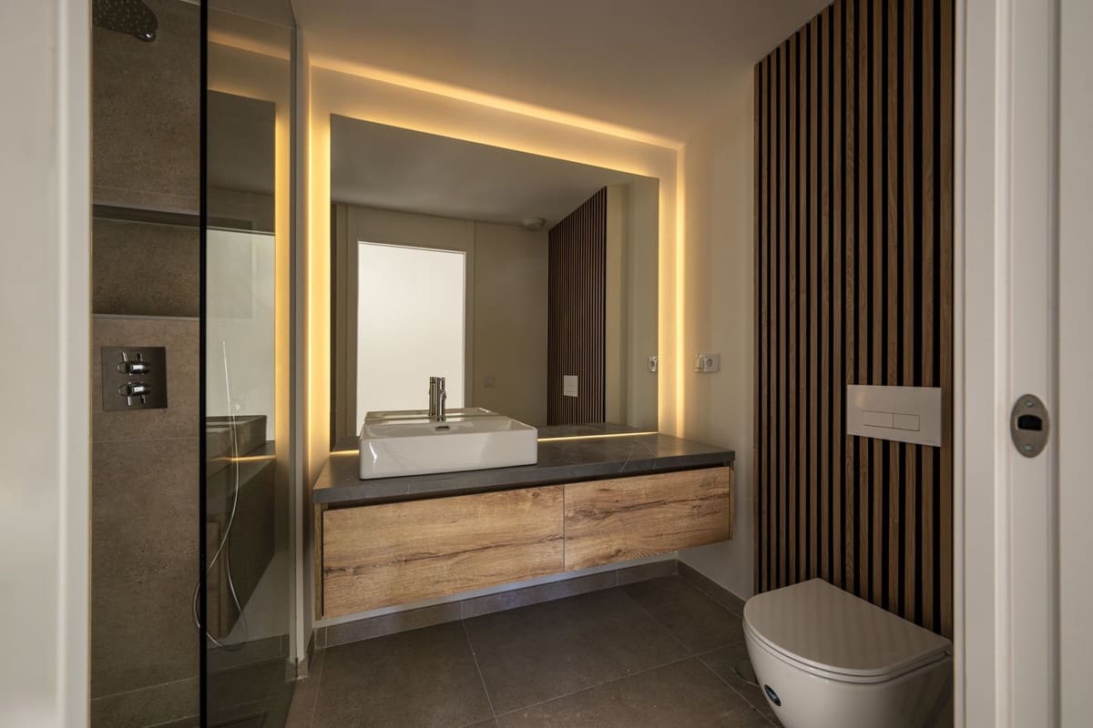 2 soveværelse Lejlighed til salg i La Cala de Mijas - € 815.000 (Ref: 9788123)