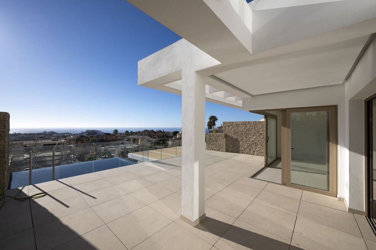 2 soveværelse Lejlighed til salg i La Cala de Mijas - € 815.000 (Ref: 9788123)