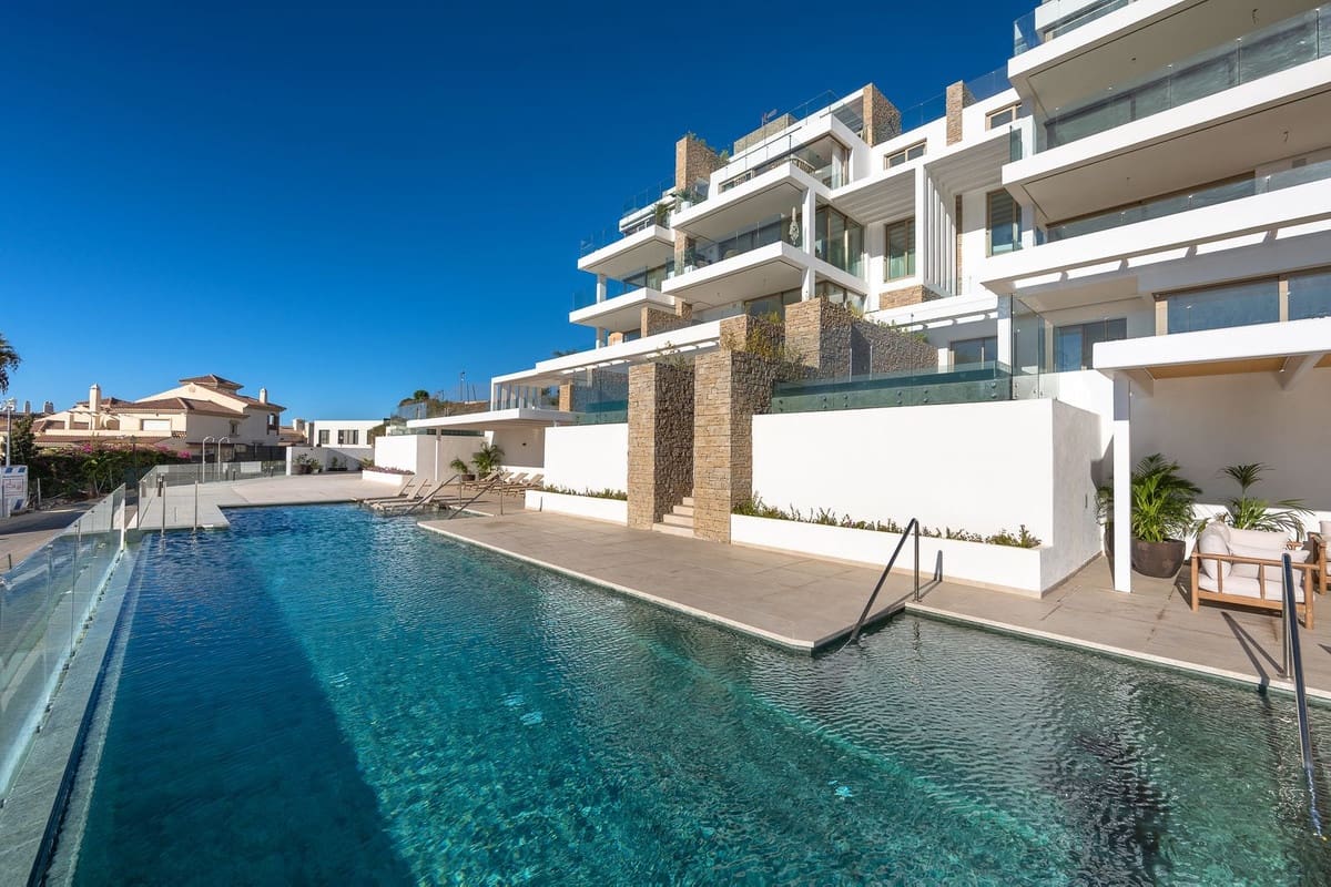 2 soveværelse Lejlighed til salg i La Cala de Mijas - € 815.000 (Ref: 9788123)