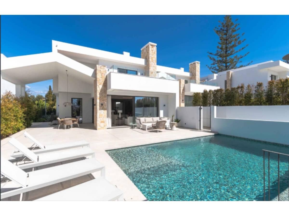 5 soverom Villa til salgs i San Pedro de Alcantara - € 3 695 000 (Ref: 9790208)