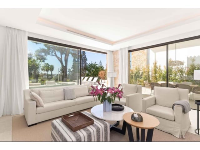 5 soveværelse Villa til salg i San Pedro de Alcantara, Marbella - € 3.695.000 (Ref: 9790208)