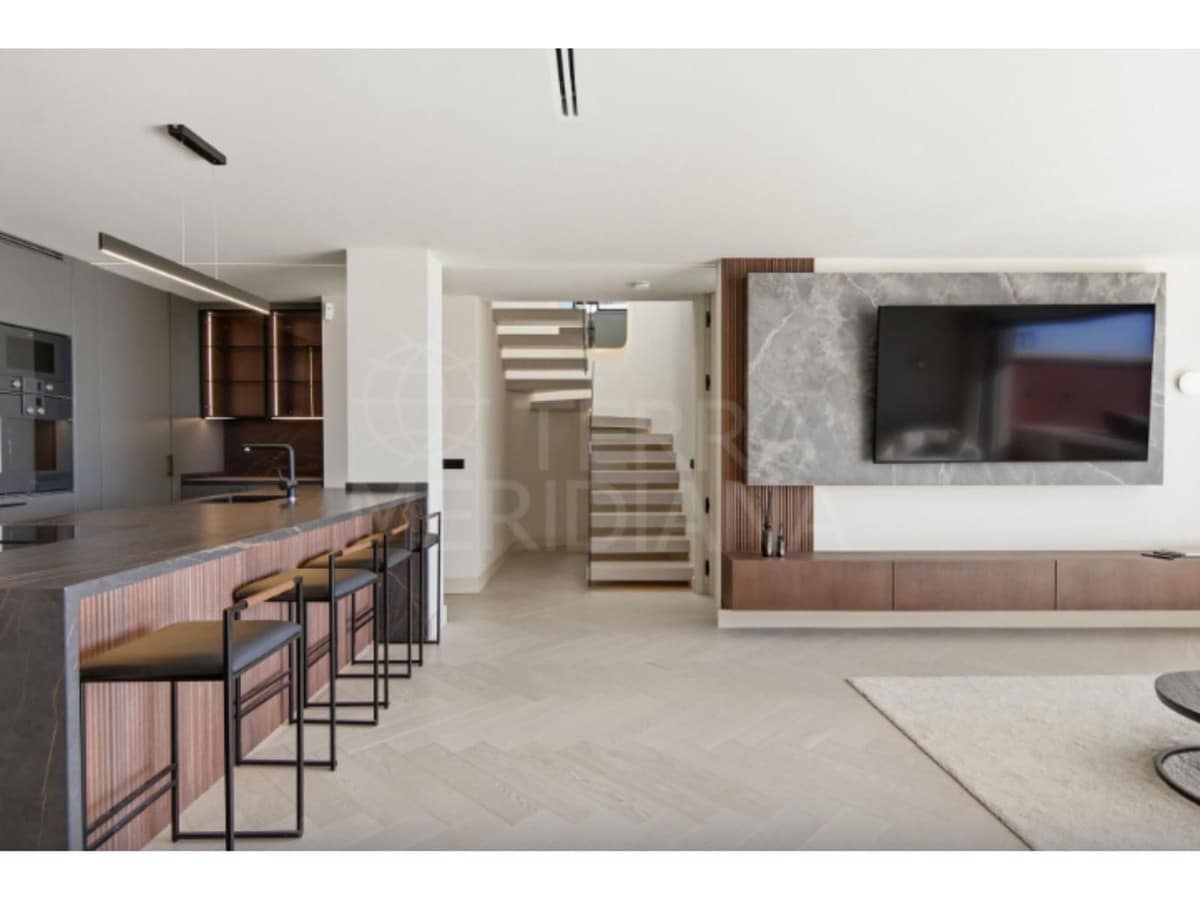 4 bedroom Apartment for sale in Benahavis - € 1,595,000 (Ref: 9794032)