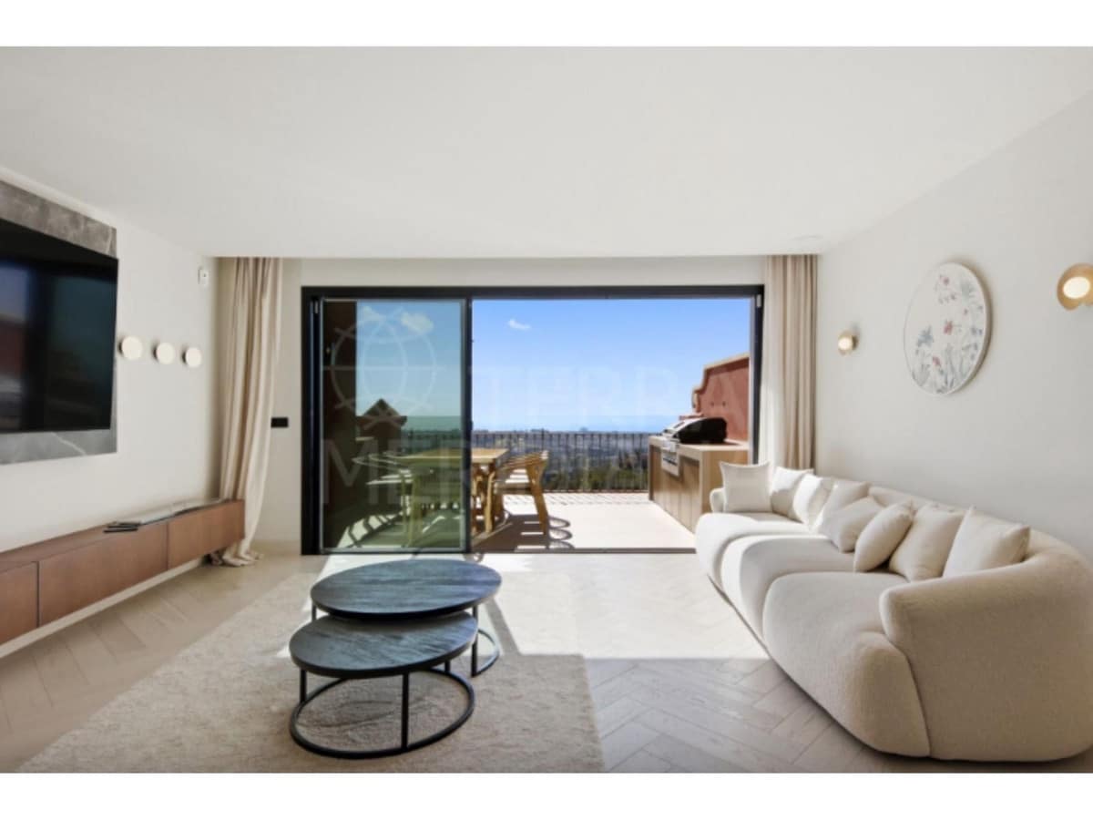 4 bedroom Apartment for sale in Benahavis - € 1,595,000 (Ref: 9794032)