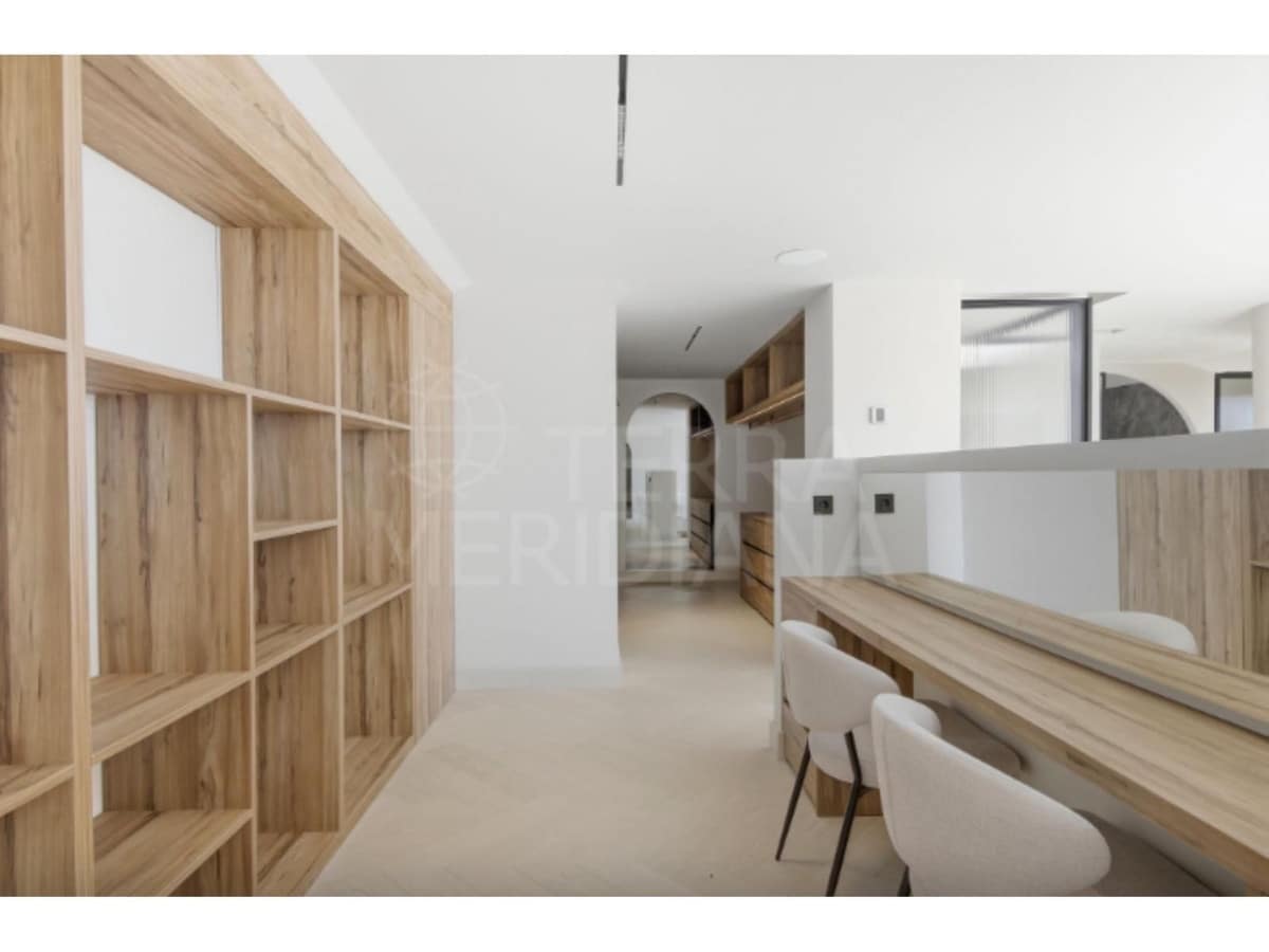 4 bedroom Apartment for sale in Benahavis - € 1,595,000 (Ref: 9794032)