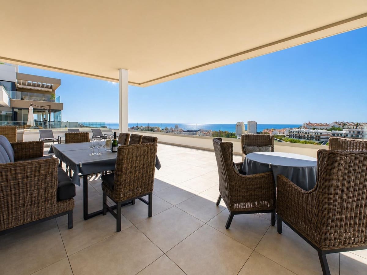 4 Zimmer Apartment zu verkaufen in Estepona - 1.250.000 € (Ref: 9806034)
