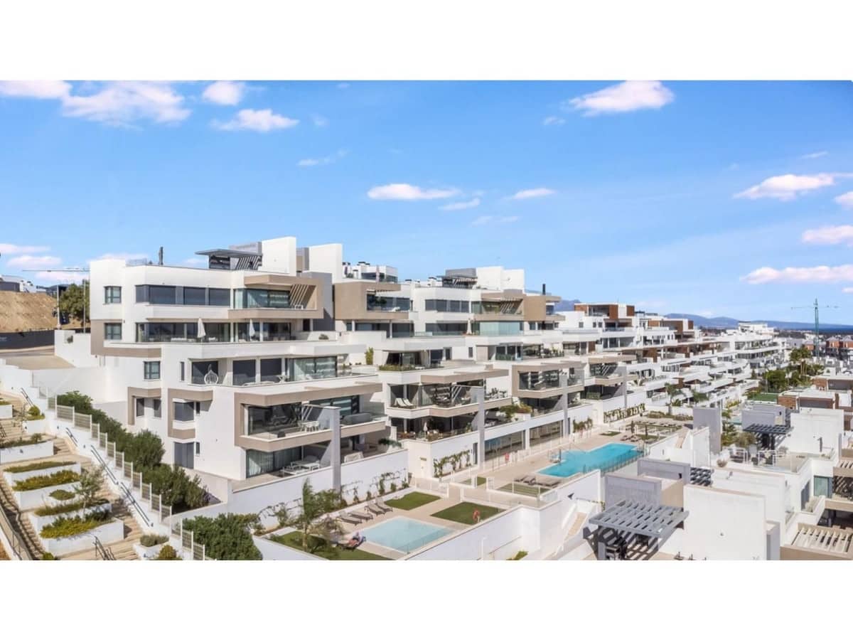 4 Zimmer Apartment zu verkaufen in Estepona - 1.250.000 € (Ref: 9806034)
