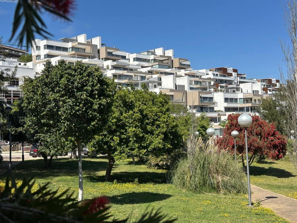 4 Zimmer Apartment zu verkaufen in Estepona - 1.250.000 € (Ref: 9806034)