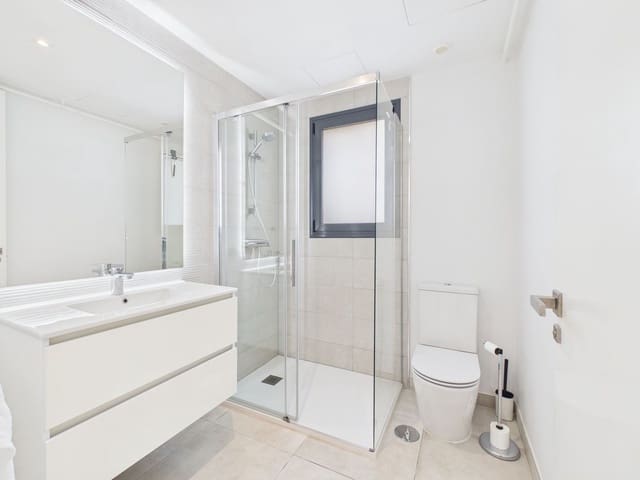 4 Zimmer Apartment zu verkaufen in Estepona - 1.250.000 € (Ref: 9806034)