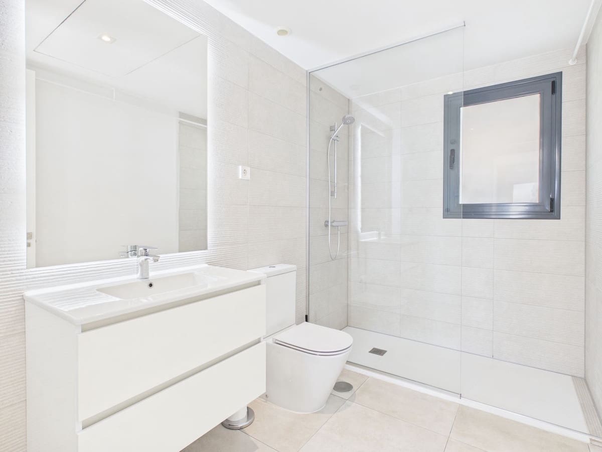 4 bedroom Apartment for sale in Estepona - € 1,250,000 (Ref: 9806034)