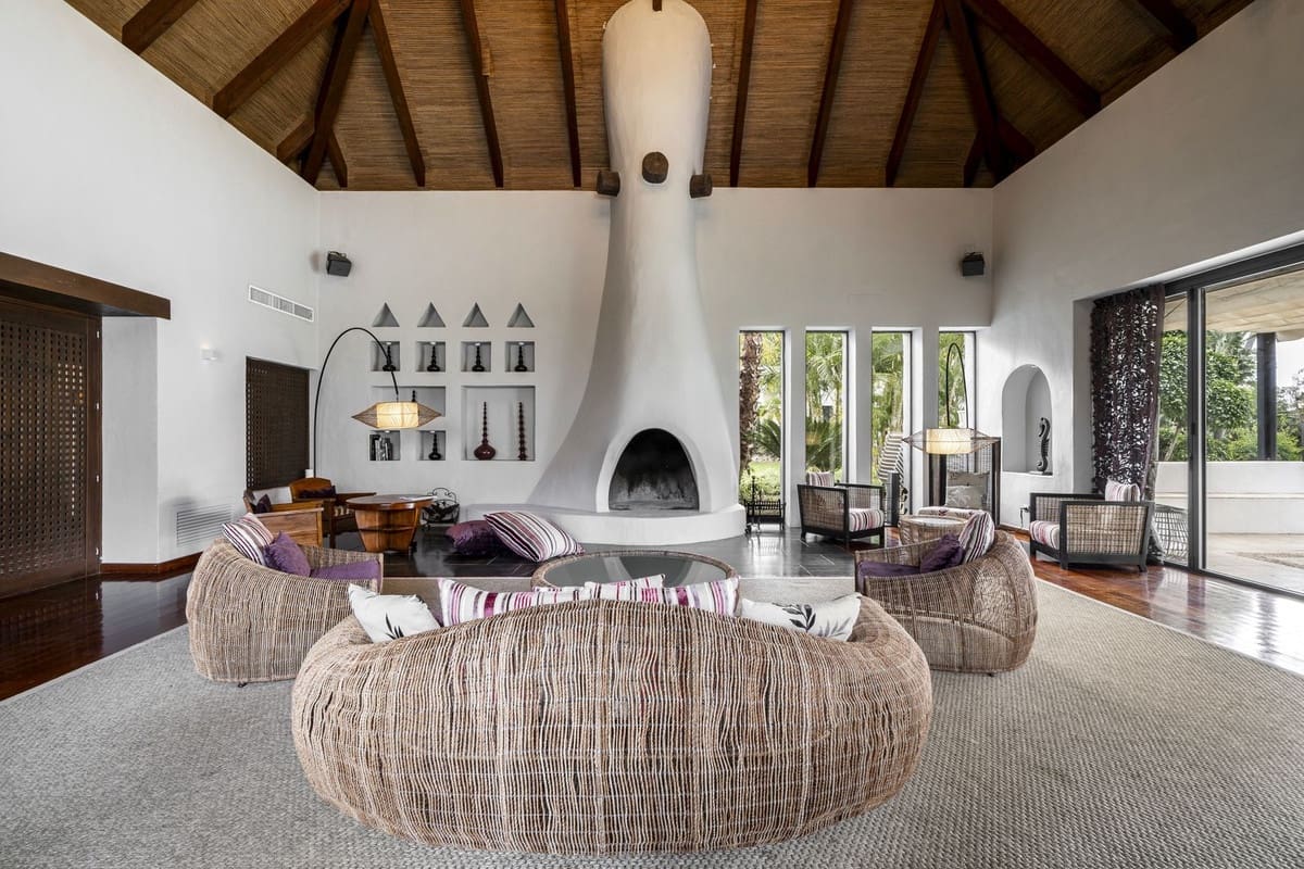 5 makuuhuone Huvila myytävänä paikassa Estepona - 1 950 000 € (Ref: 9811198)