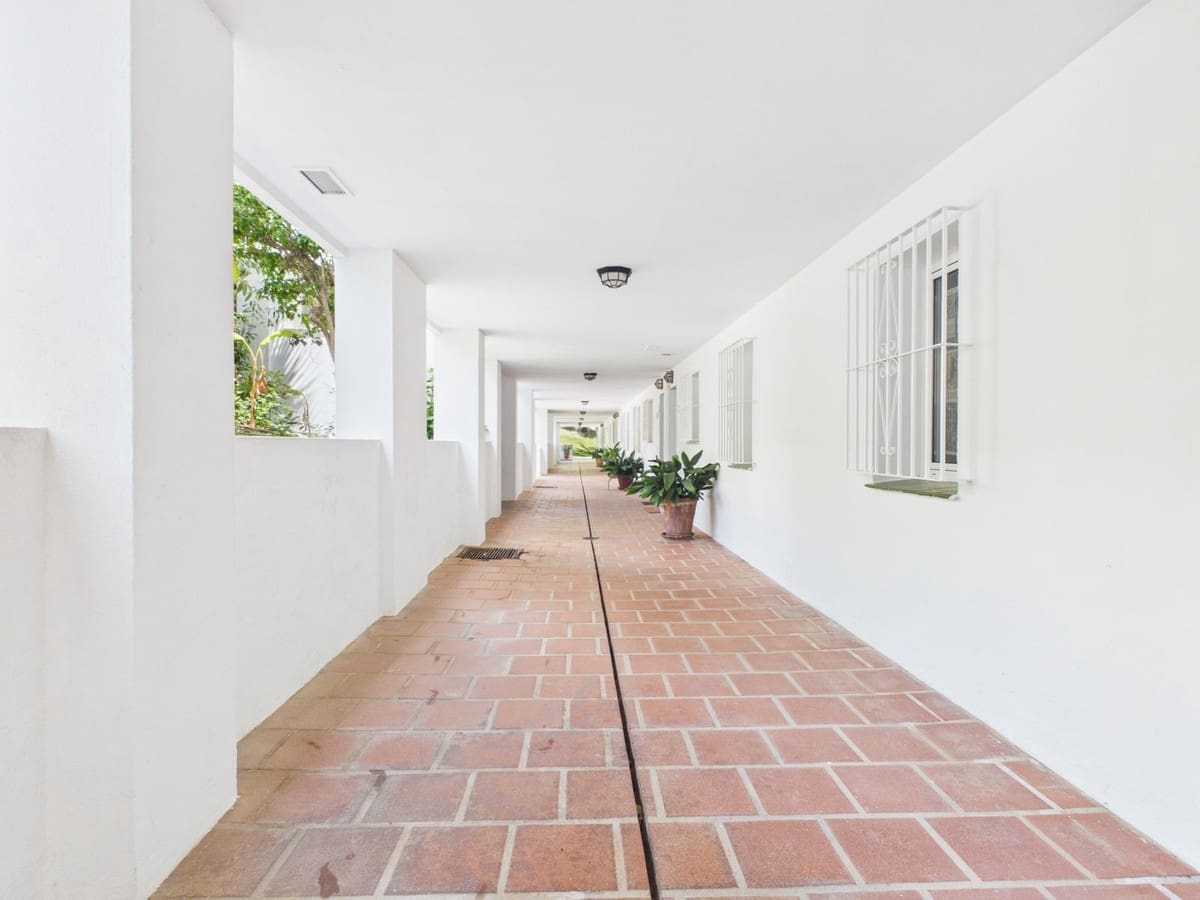 Apartamento de 2 habitaciones en La Quinta en venta - 410.000 € (Ref: 9819840)