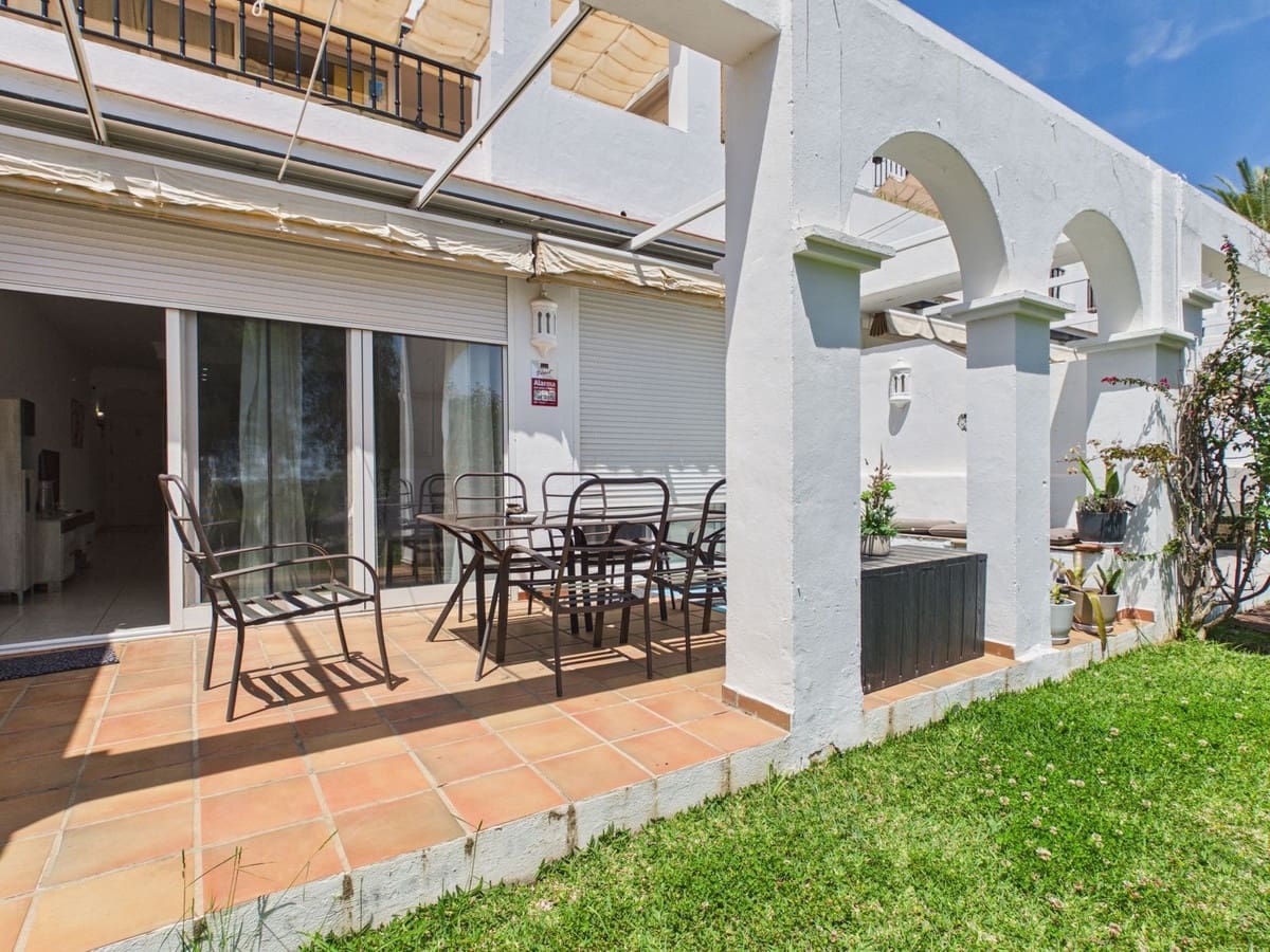 Apartamento de 2 habitaciones en La Quinta en venta - 410.000 € (Ref: 9819840)