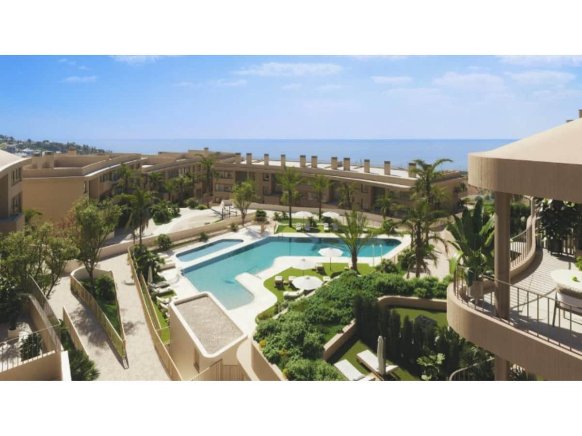 3 bedroom Apartment for sale in Fuengirola - € 599,000 (Ref: 9821971)