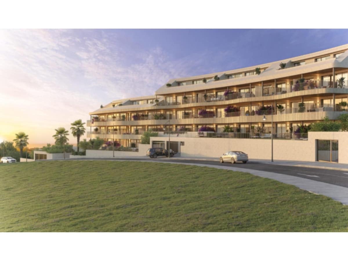 3 bedroom Apartment for sale in Fuengirola - € 599,000 (Ref: 9821971)