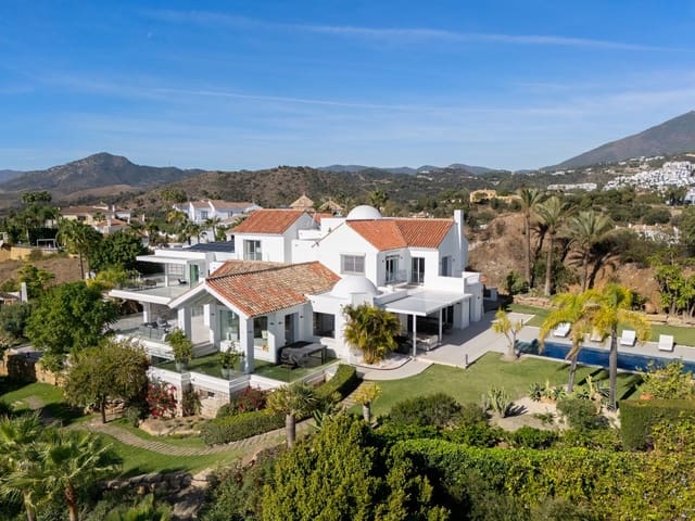 9 bedroom Villa for sale in Benahavís - € 8,250,000 (Ref: 9833196)