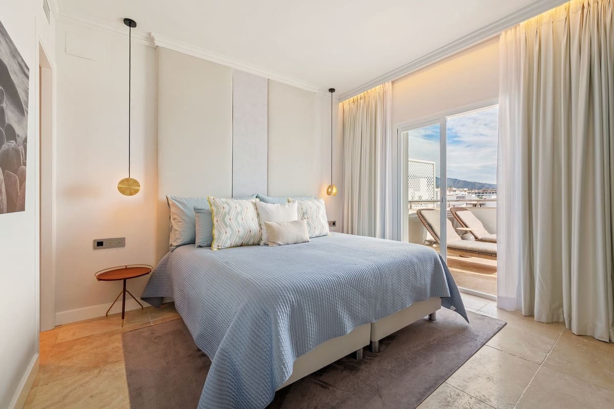 2 camera da letto Appartamento sulla Spiaggia in vendita in Puerto Banus - 1.995.000 € (Rif: 9844806)