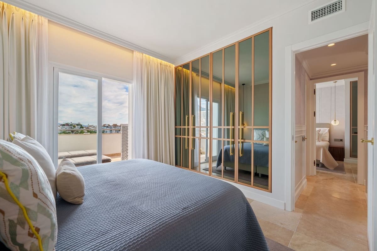2 camera da letto Appartamento sulla Spiaggia in vendita in Puerto Banus - 1.995.000 € (Rif: 9844806)